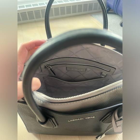 Michael Kors Mercer Medium satchel - Picture 9 of 9